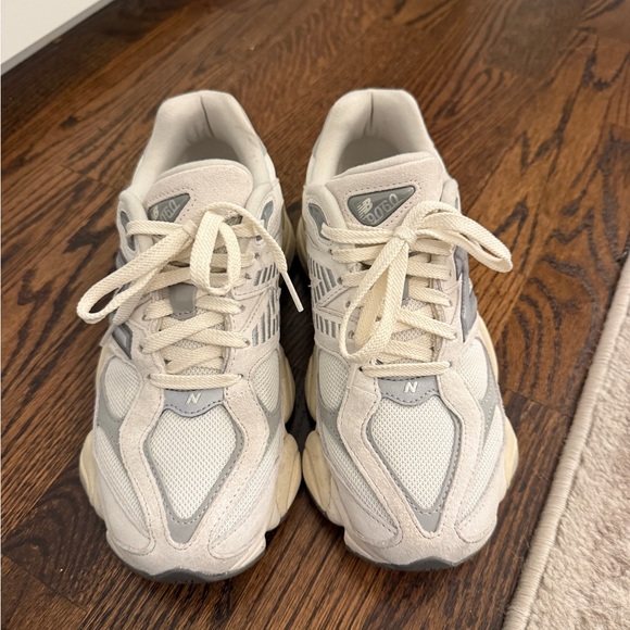 New Balance 9060 Sneakers - Picture 2 of 3